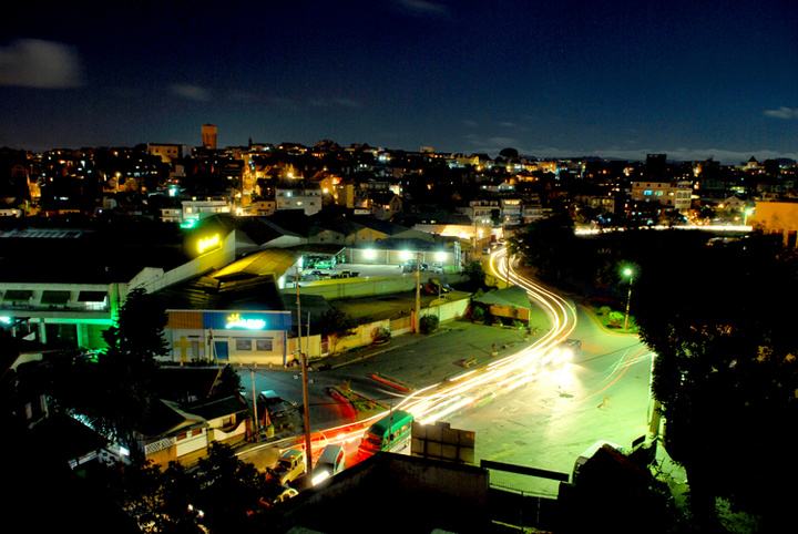 英国放弃了哪些殖民地国家,英国为什么不愿放弃马岛