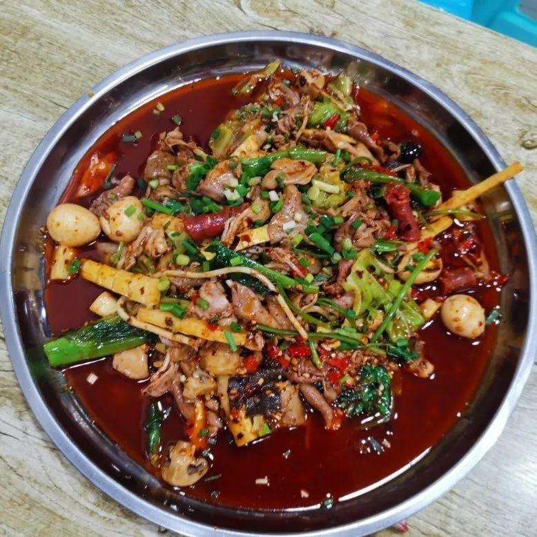 美丽隆昌我的家伴奏,美丽隆昌我的家