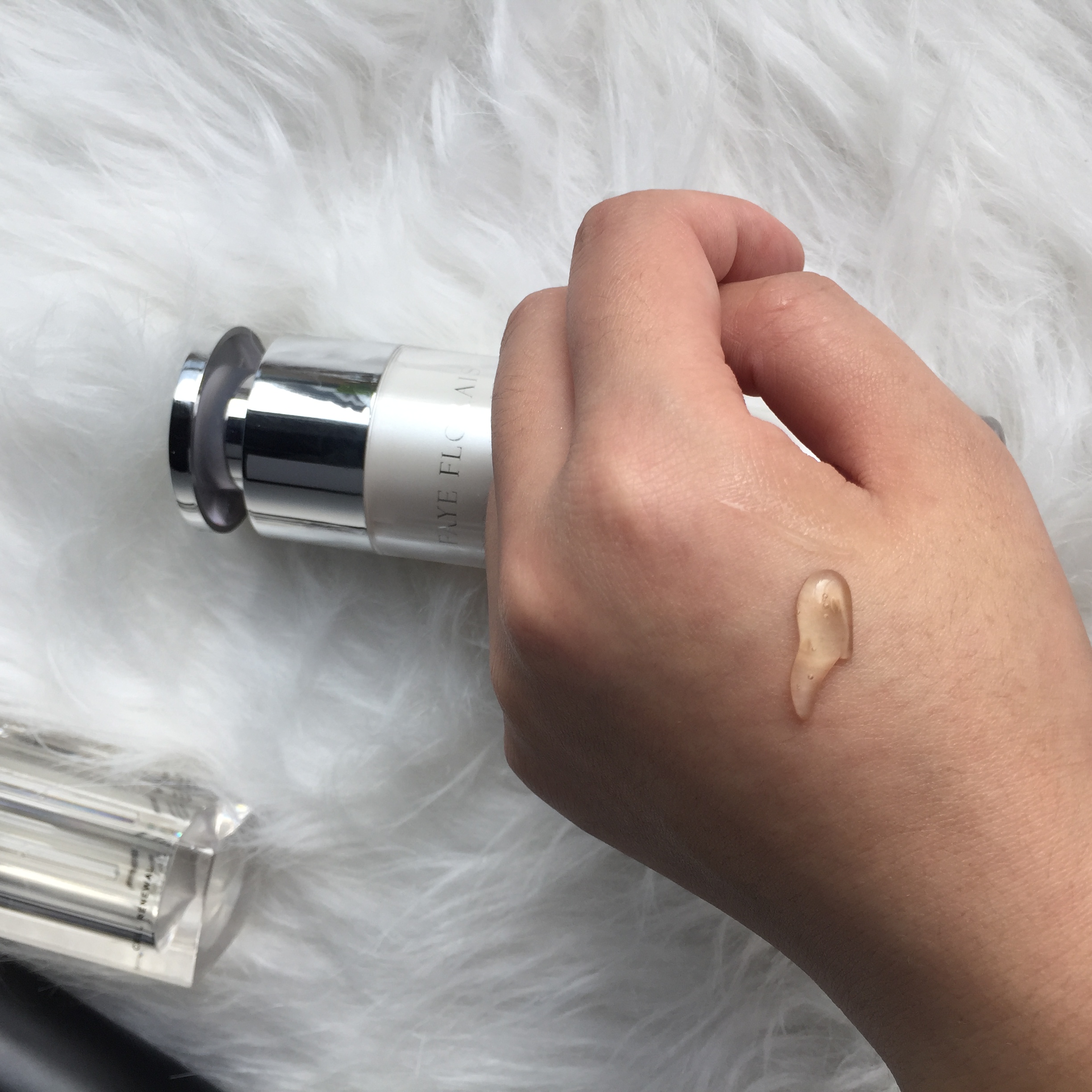 有效抑制很久的痘坑的护肤品,痘肌抗初老护肤品推荐