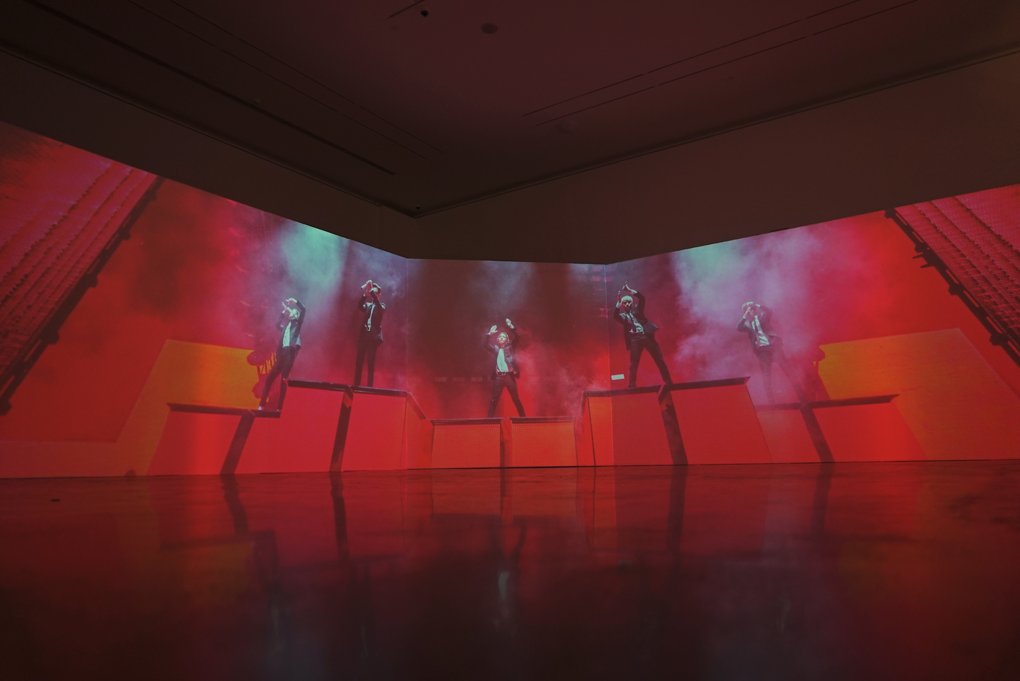 bigbang十周年展览北京站,bigbang花开再会图集