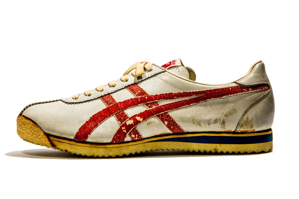 伟大的鞋匠，跑步文化领袖，Sneaker之王：鬼冢创立亚瑟士的故事