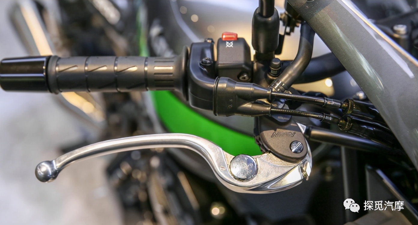 川崎z900rs新老款,川崎z900rs黄色复古