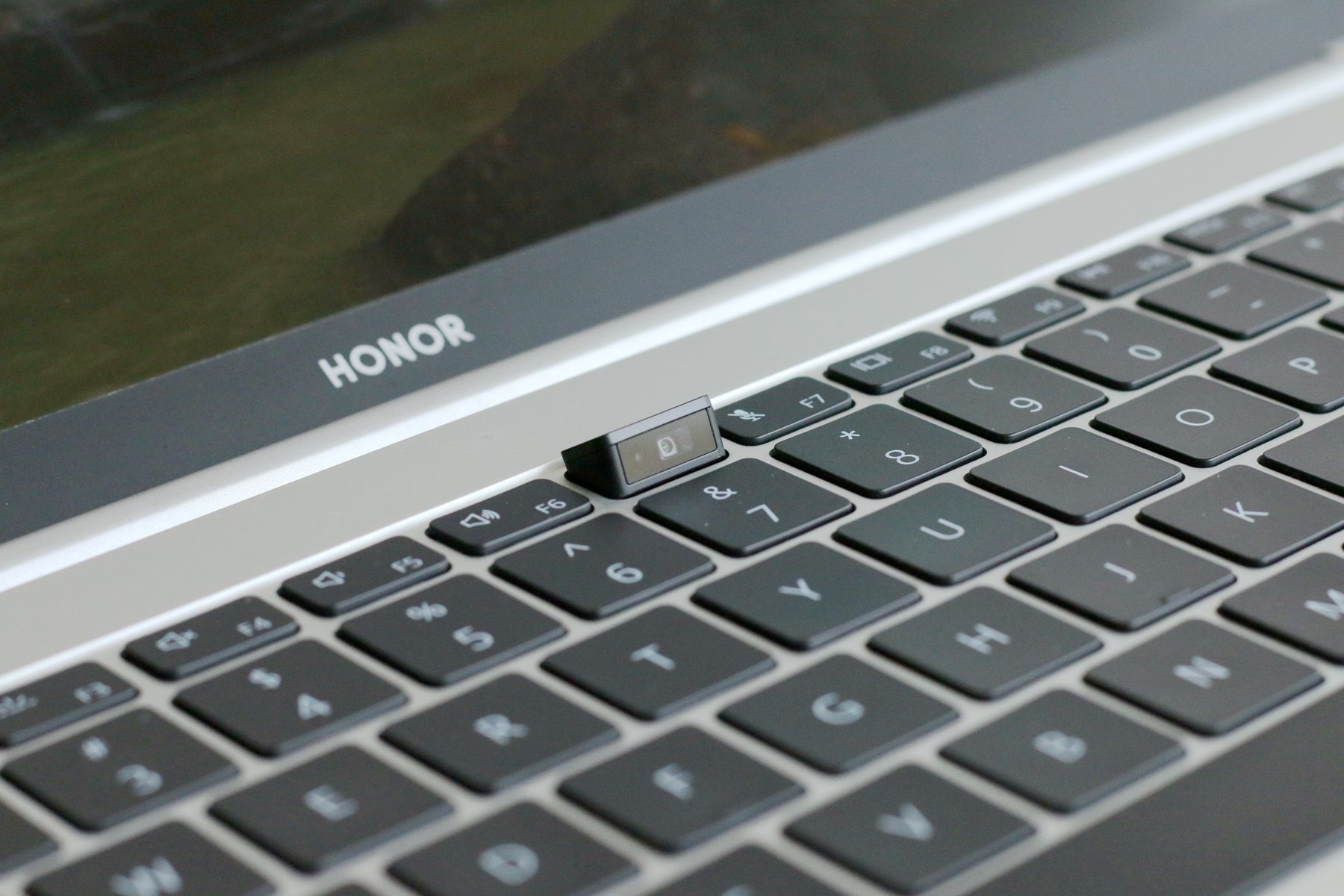 荣耀magicbookpro能玩求生之路吗,荣耀magicbookpro能不能玩永劫无间