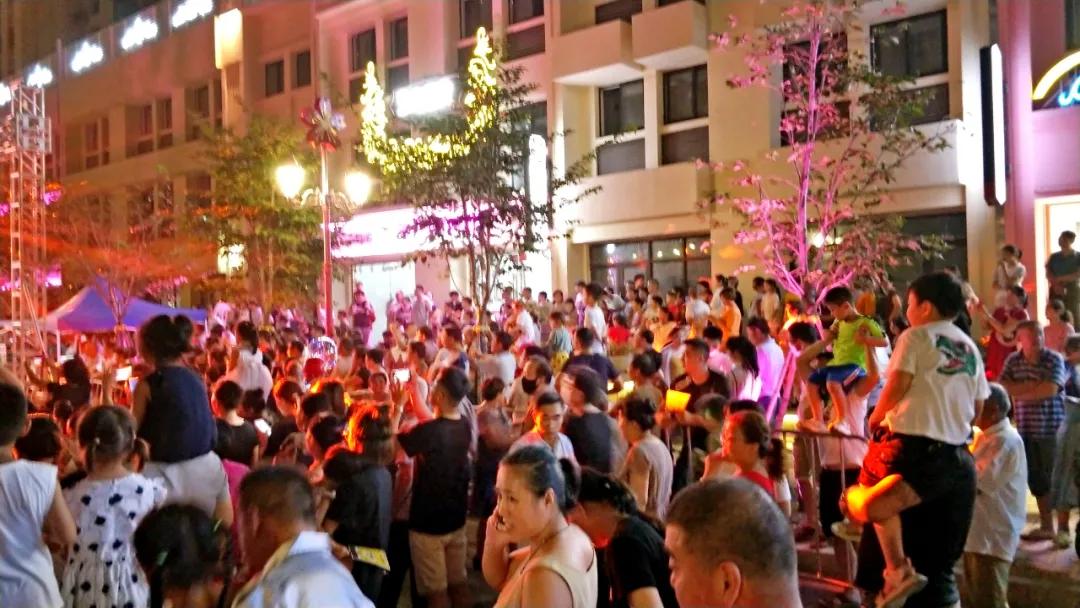 消费红包、惊喜礼品等你拿！今晚七点相约花语路，精彩预告看这里