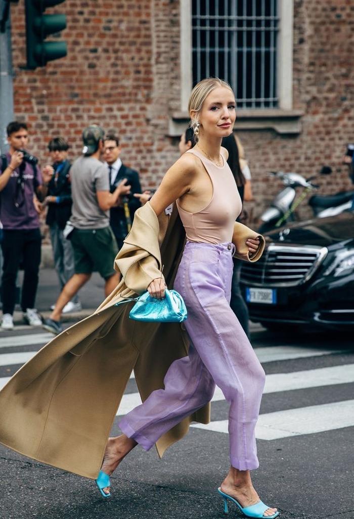 高级耐看的极简文艺风，才是最“显贵”的穿搭style