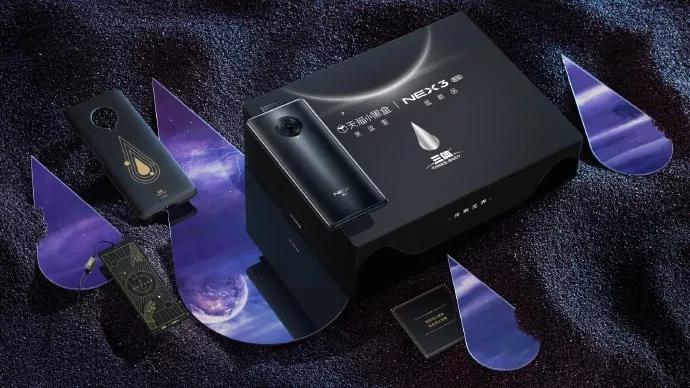 科幻神作刘慈欣三体,刘慈欣的三体在科幻世界的地位