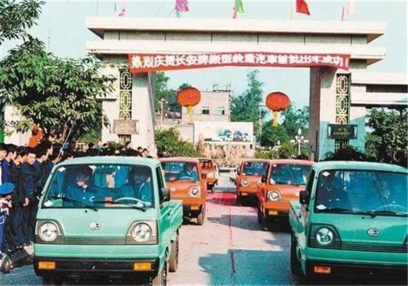 北汽212是不是以前的北京吉普,经典情怀老车北京吉普212