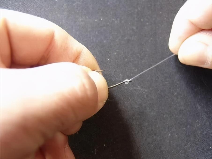 看一遍就能学会的最牢固绑钩方法,刘志强绑钩视频教程