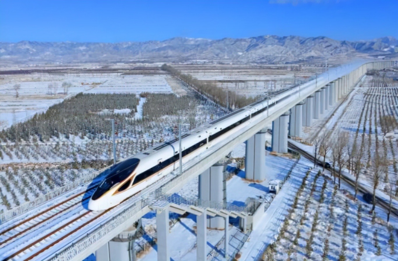 高铁遇到大石头怎么解决,高铁速度那么快路上有石头怎么办