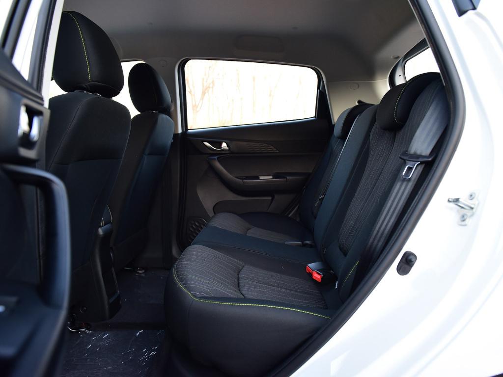 最新长安奔奔新能源2023款报价,4.98万长安奔奔e-star续航测评