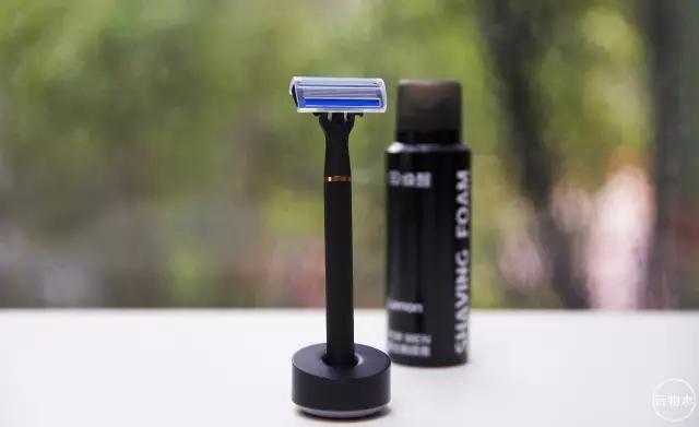 男人剃须刀手动,男人最简单手动式剃须刀