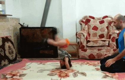 伊朗6岁男孩练出6块腹肌,伊朗男模腹肌