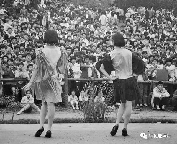 100年南京大桥绘画,南京红色100年