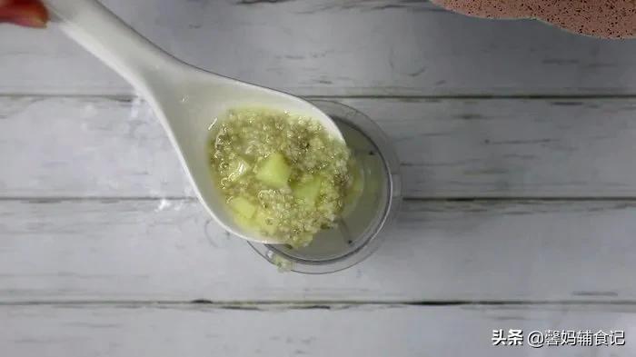 小月龄小米粥做法,宝宝初次吃小米粥做法视频