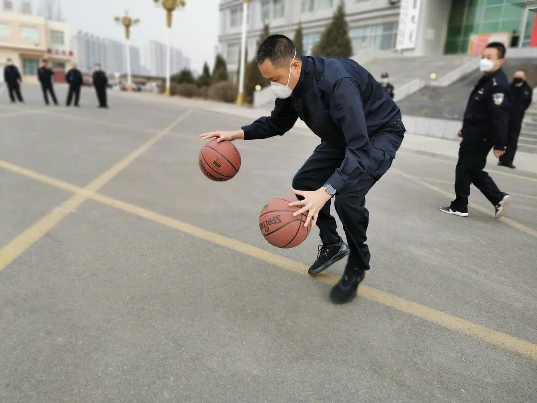 鍑濆績鑱氬姏璀﹁惀鏂囧寲,鐩戠嫳璀﹀療鎶楃柅绮剧