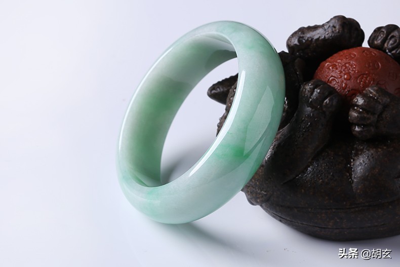 翡翠为什么叫石头,翡翠为什么叫赌石