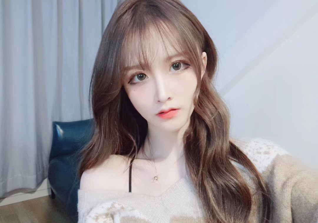 星盟主播专访嘻嘻:把开心传递给大家