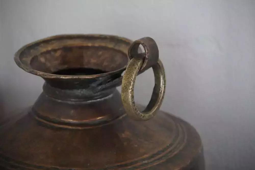 把泳池搬进沙漠，圈黄河做庭院，一个男人的西部世界，可以有多野