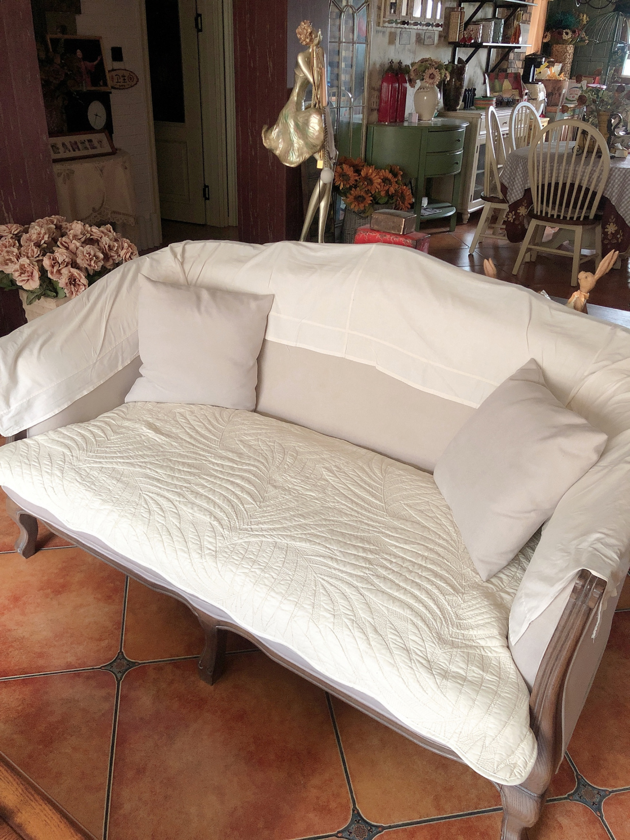 在这些家居奇观面前，德国的“油烟往屋内排”都显得小儿科了