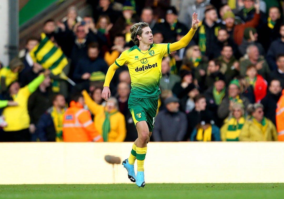 坎特维尔|英格兰“新贝克汉姆”,潇洒飘逸的诺维奇中场新星