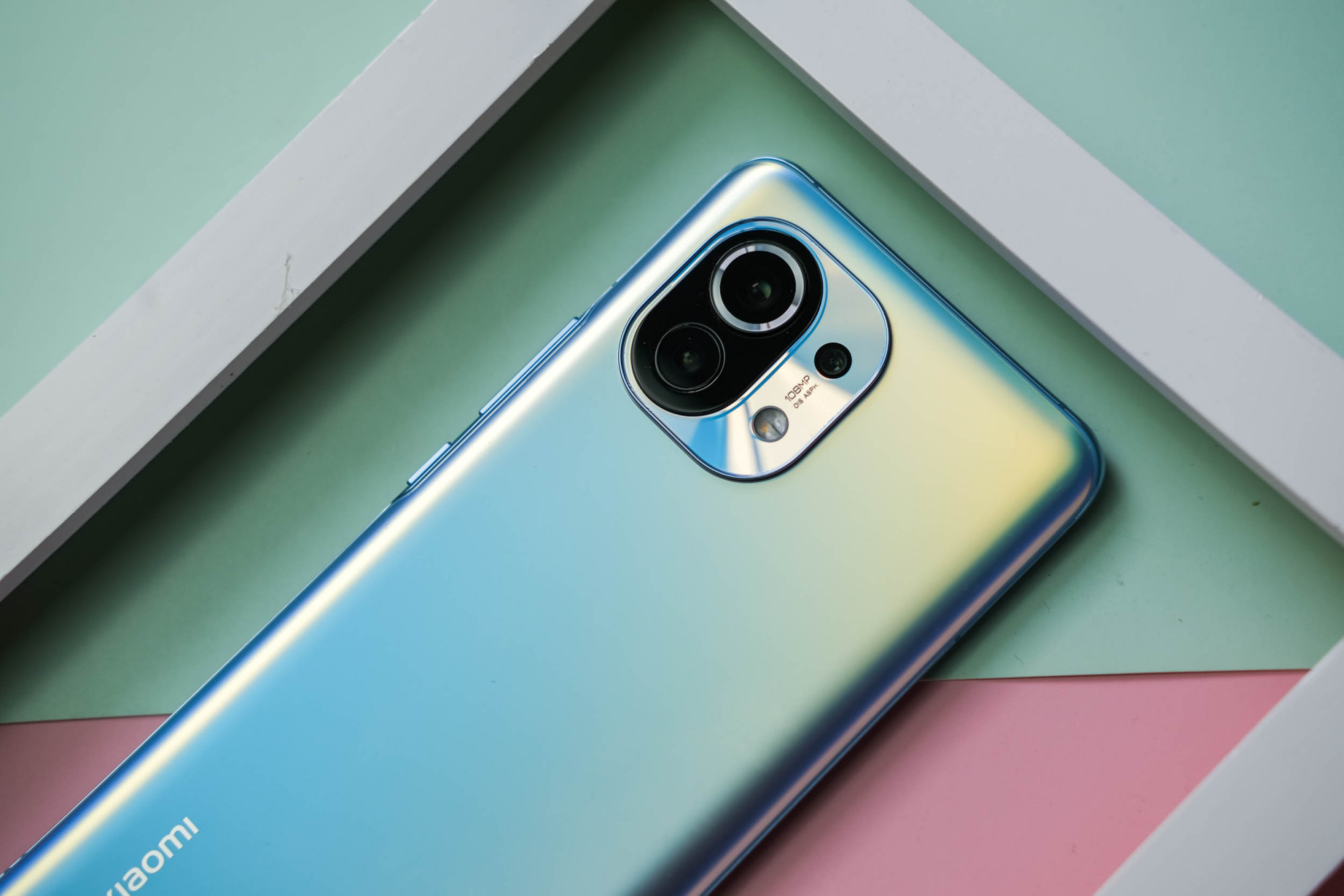 小米11屏幕碎了值得换嘛,小米11屏幕碎了还值得换吗