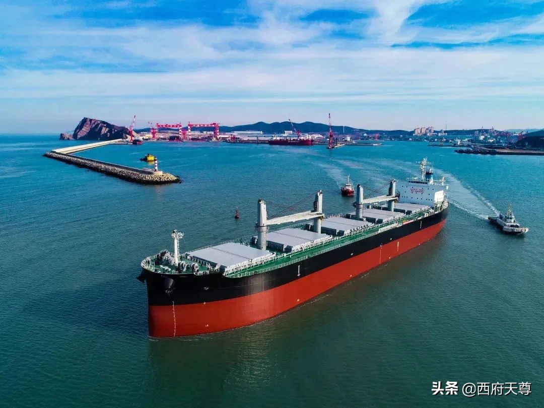 海员的真实生活和工资,90后海员航行5万海里