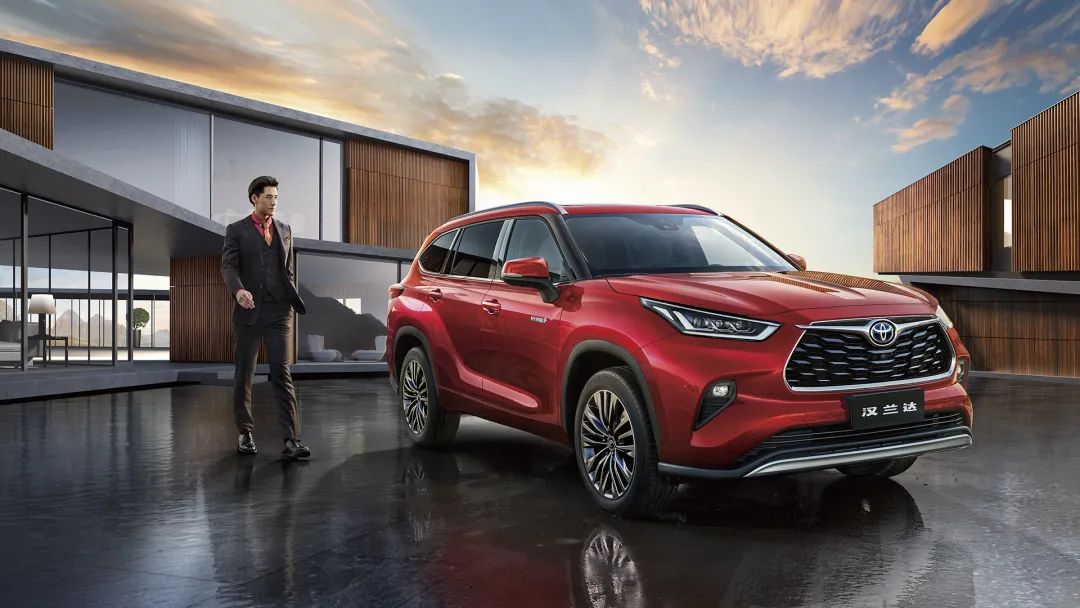 最新第四代油电混动汉兰达测试,第四代汉兰达预售是油电混动的吗