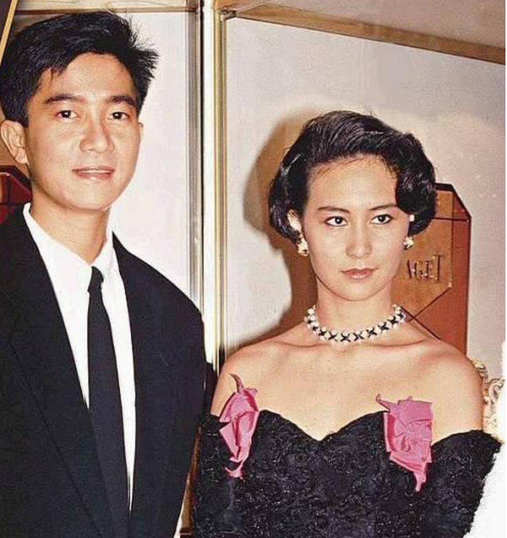 李嘉欣何超琼最新消息,何超琼梁安琪李嘉欣