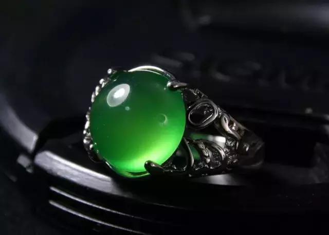 极品玛瑙手镯,极品玛瑙原石