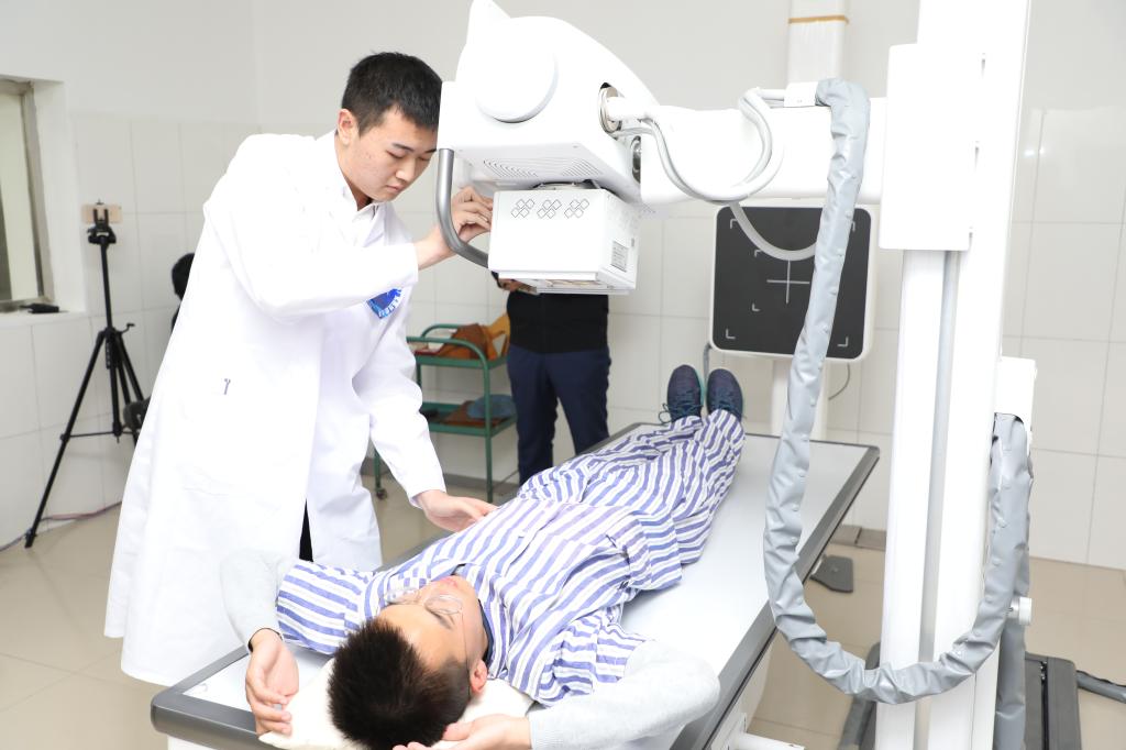 在广安学什么技术比较有前途,中专学医学影像技术怎么样