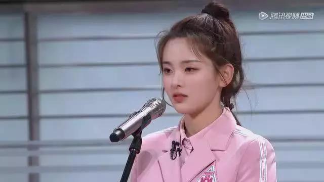 吴宣仪和杨超越戴美瞳,杨超越戴美瞳技巧