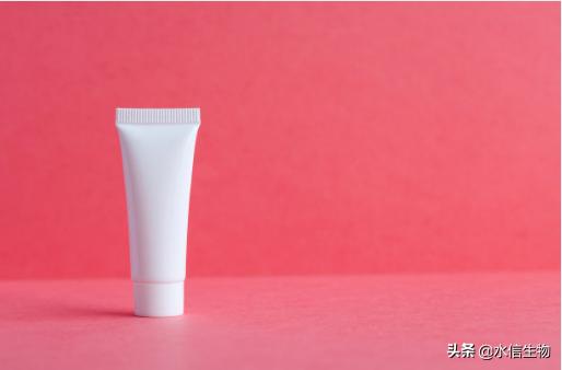 壬二酸是能让痘痘发出来的吗,壬二酸可以防止痘痘变黑吗