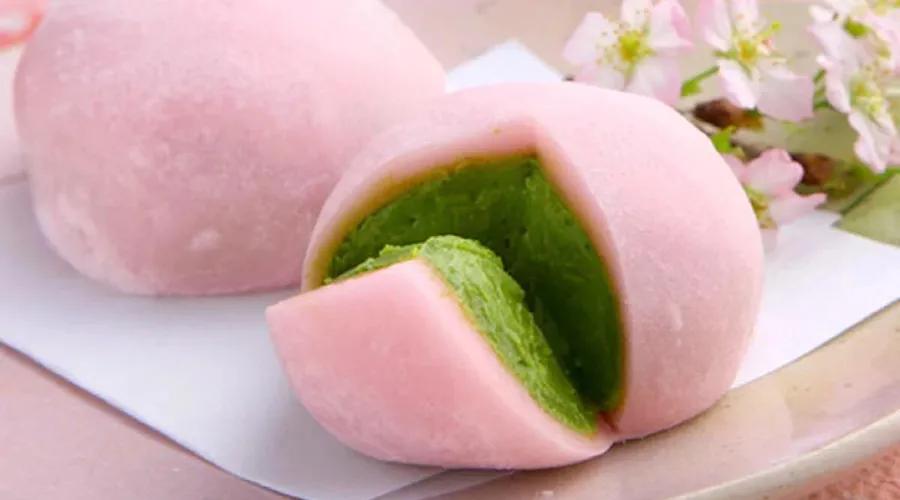 疫情期间为了赏樱花，憋坏了的日本人都想出了哪些另类方法？