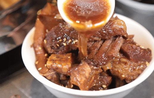 太香了连吃3碗米饭,牛筋牛板筋火锅