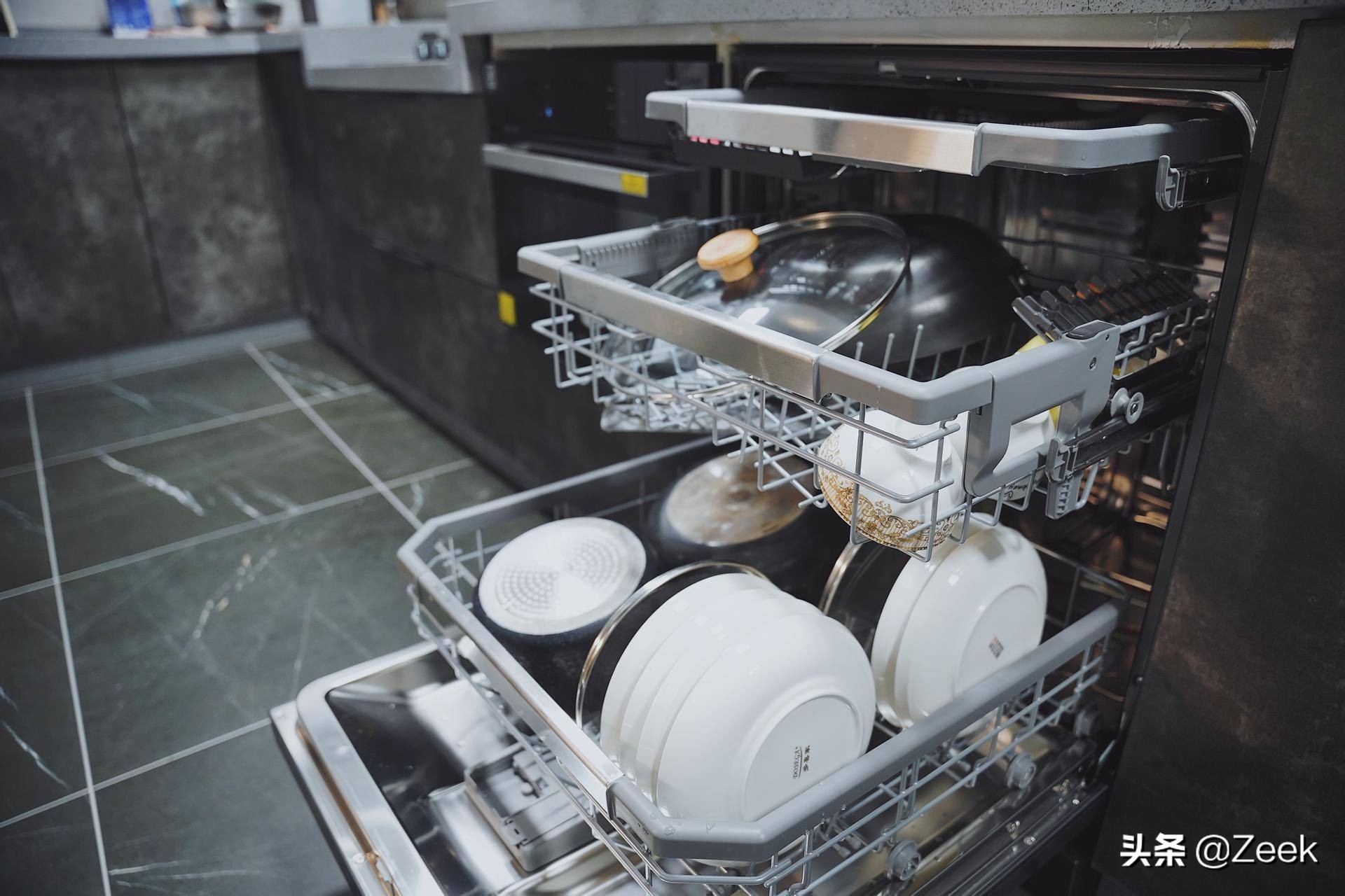 西门子和lg洗碗机哪个好,lg蒸汽洗碗机烘干效果