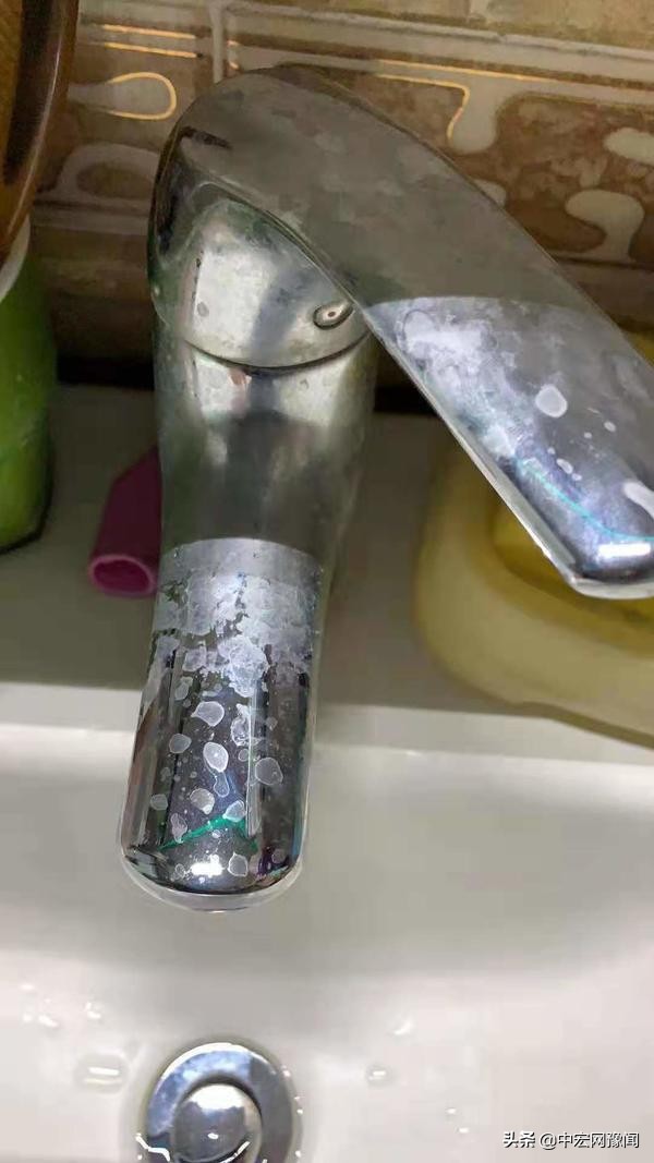 信阳市民6万元购买国际品牌卫浴产品出现问题经销商这样回复