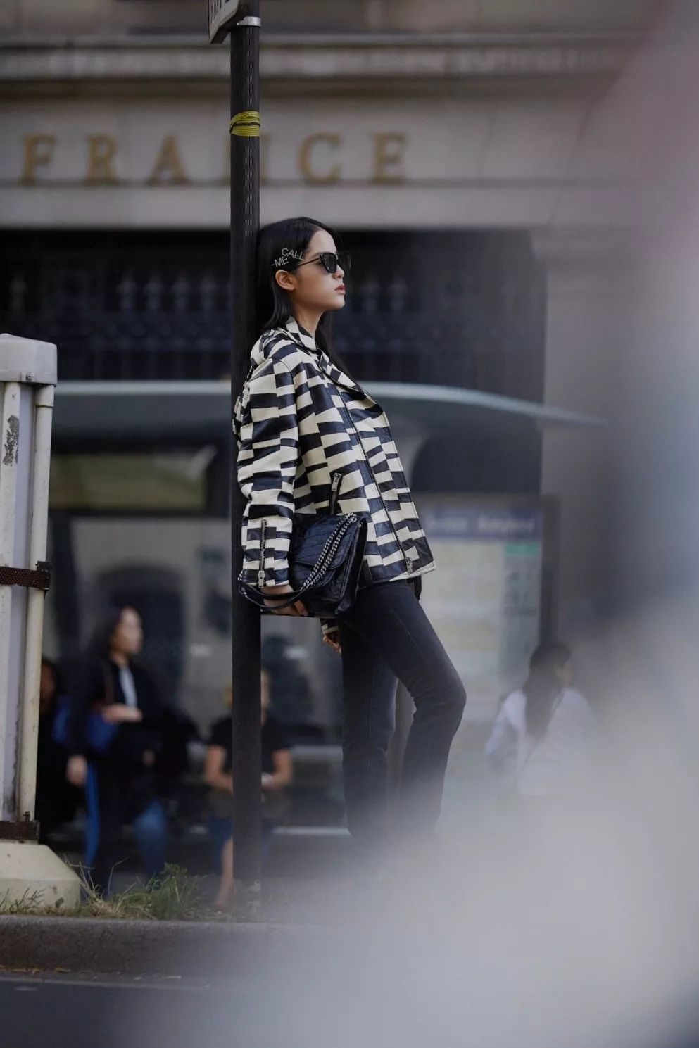 外套那么多,今年我还是选皮衣