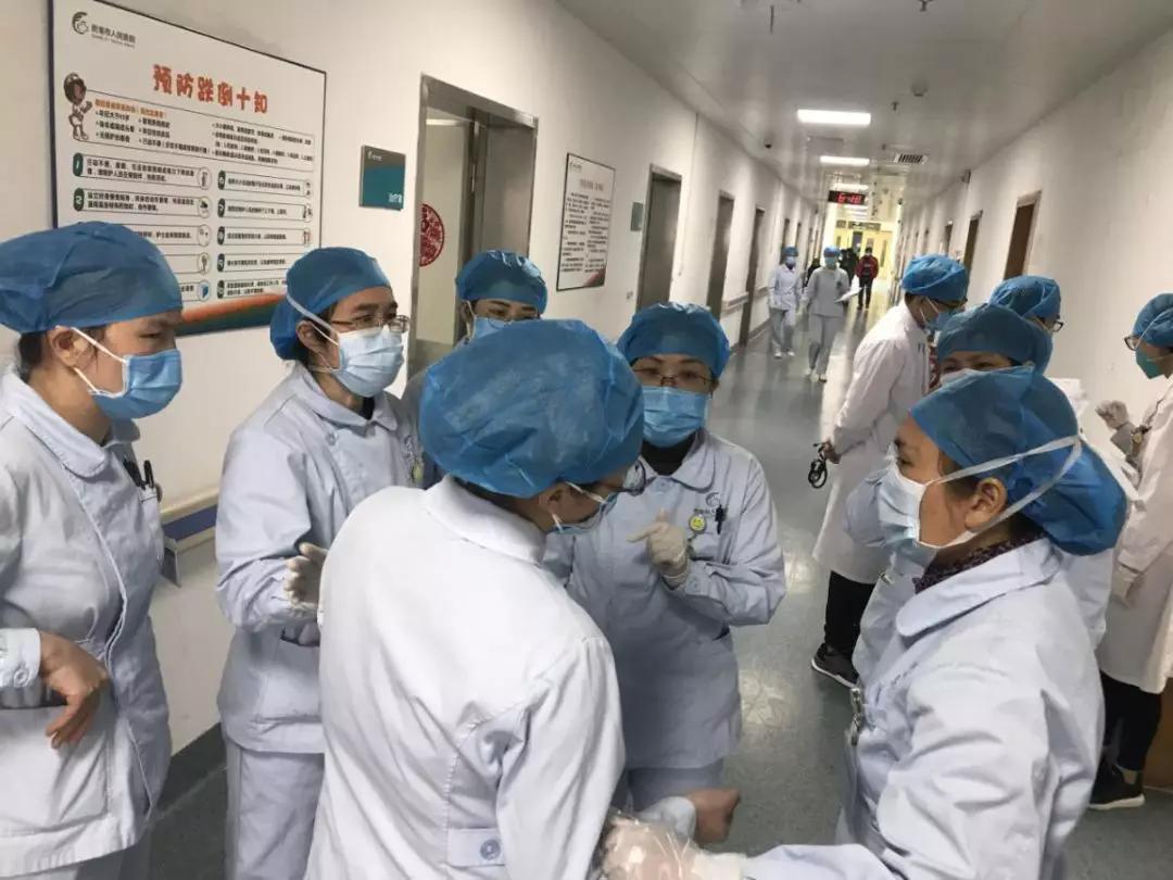 众志成城战疫情——记贵港市人民医院病人转运工作