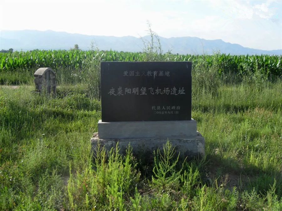 八路军打日本手榴弹真实视频,八路军用步枪打中鬼子的飞机