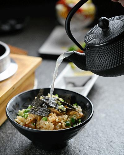 这家烤肉巨头新店开业就“爆店”！现在还能免费吃肉，这也太棒了