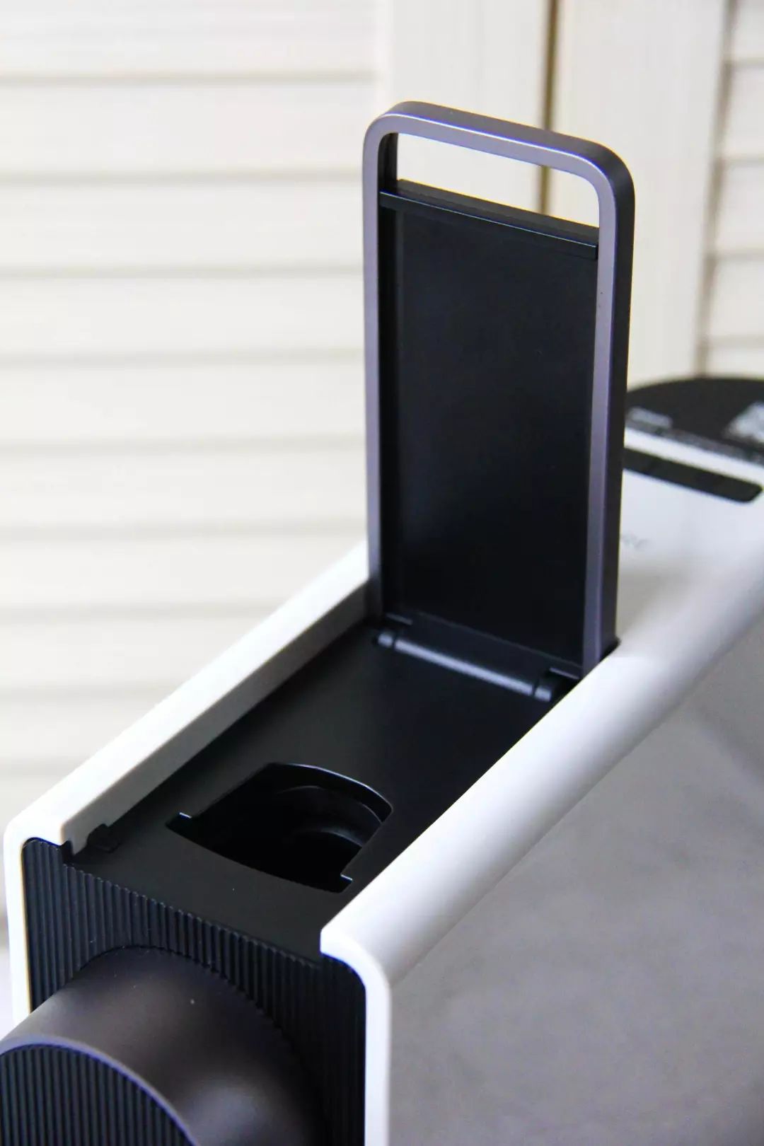 今天开箱一款便携胶囊咖啡机,mini胶囊咖啡机便携