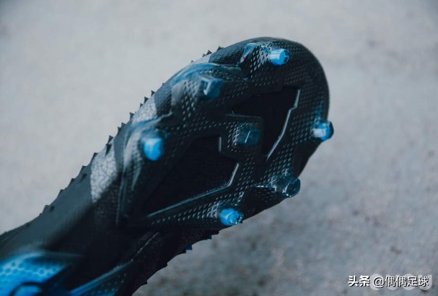 阿迪达斯lightstrike跑鞋,阿迪达斯climacool发售