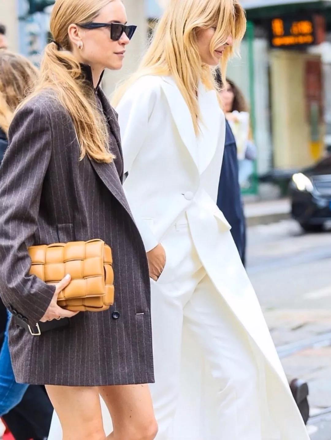 2020年流行什么包包女款,最百搭不过时的包包款式