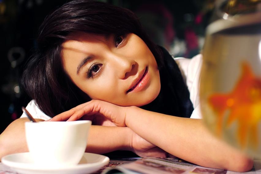 抖音神曲《你笑起来真好看》，背后不为人知的催泪故事