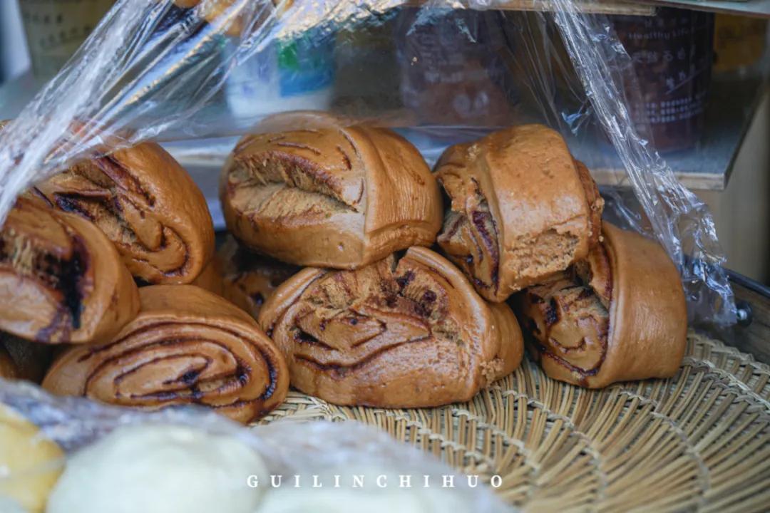 三里美食一条街,隐藏在巷子里的神秘小吃