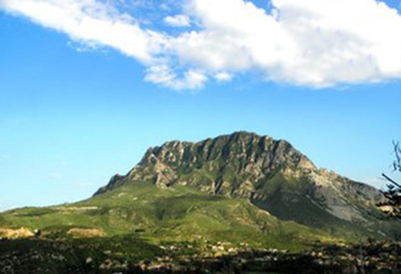 登顶金鸡山,心愿爬山