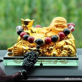 小车挂东西会罚款吗,车内悬挂物品违章