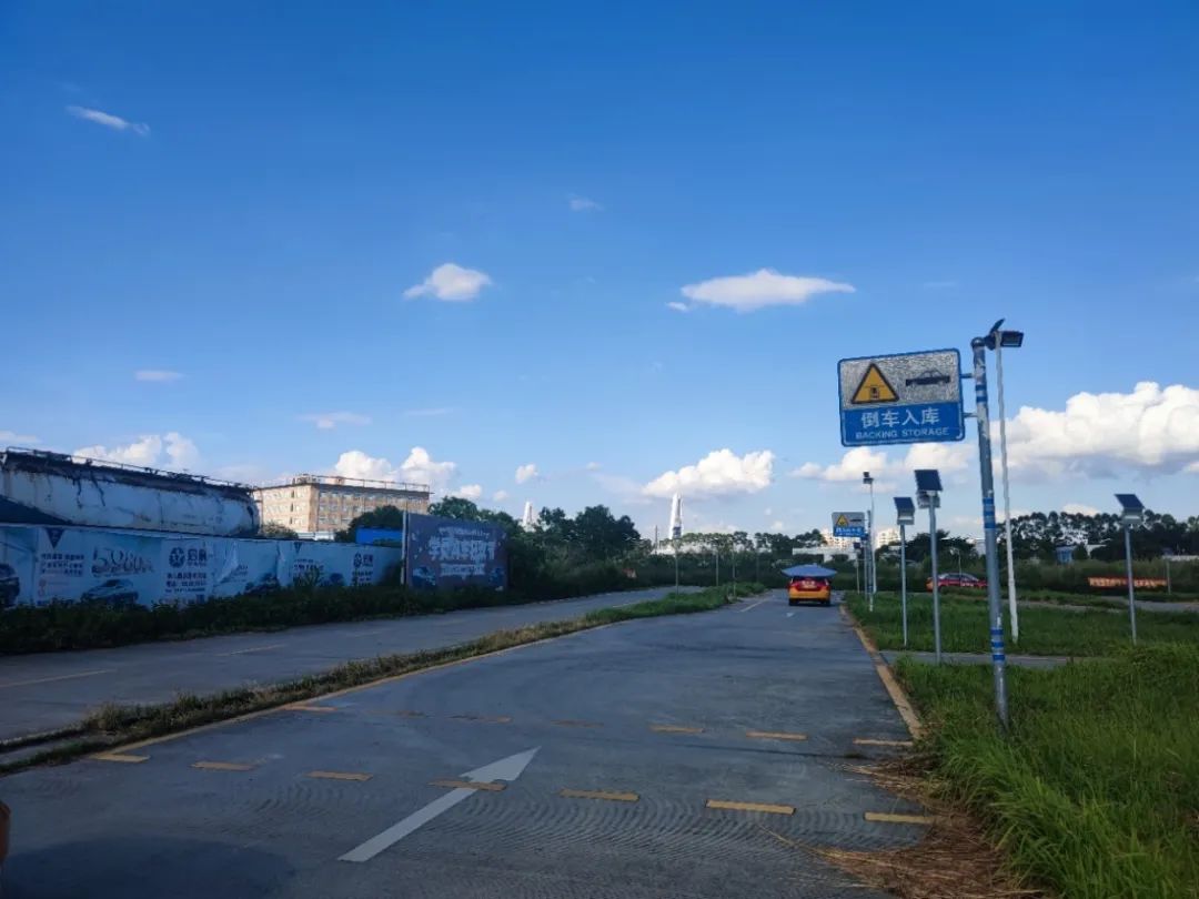 为啥驾校可以包补考费,驾校真的包接送吗