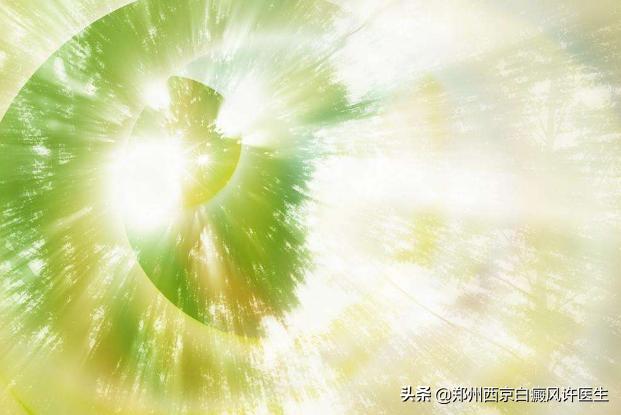 白斑不断扩散是什么原因,白斑突然有白屑