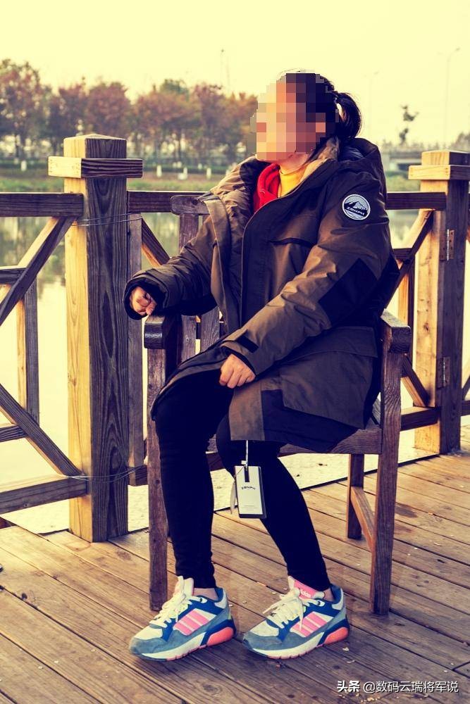 无畏长款棉服视频,无畏冬季赛外套